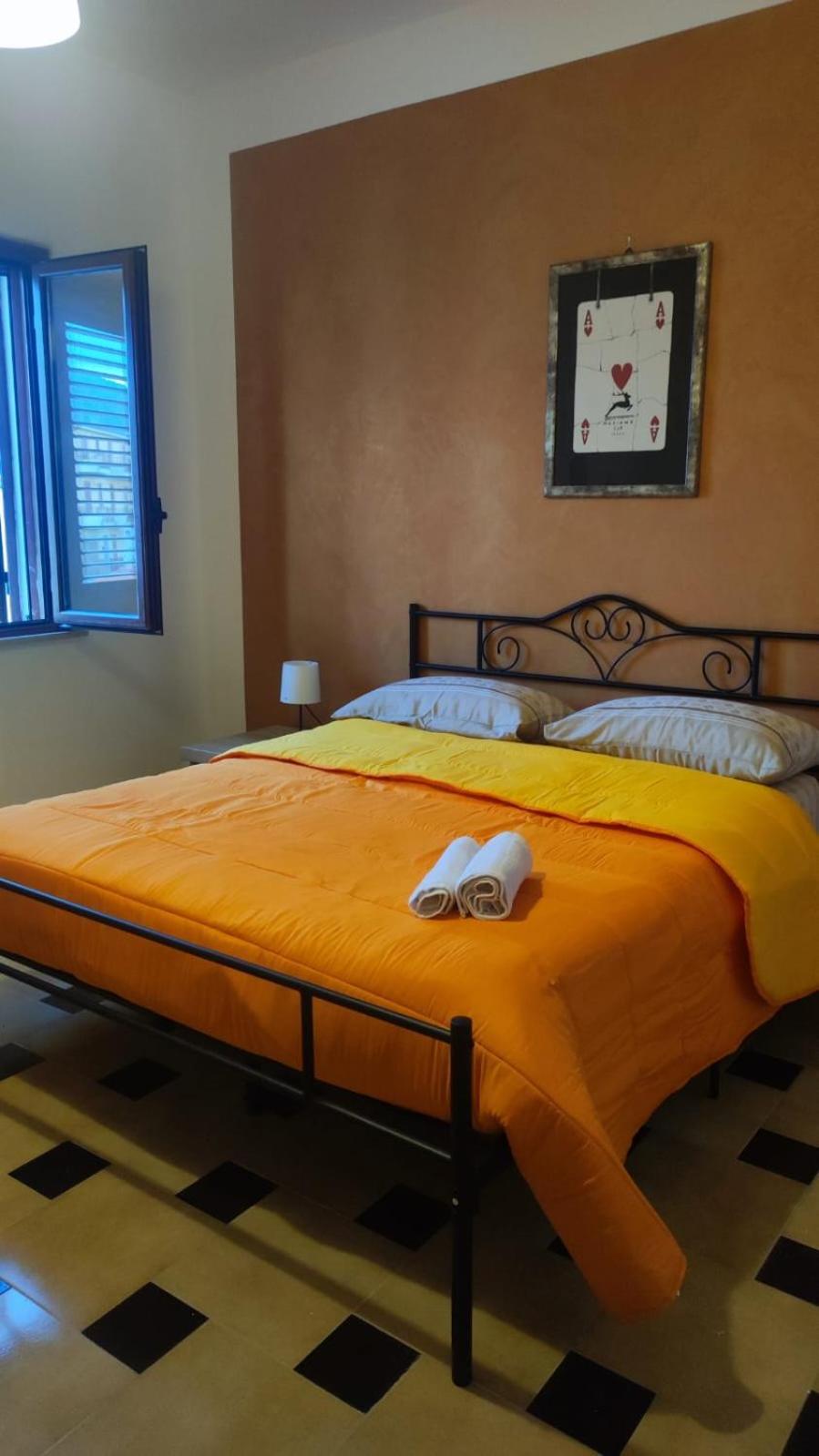 Bed and Breakfast Casa Di Mitri Carini Exterior foto