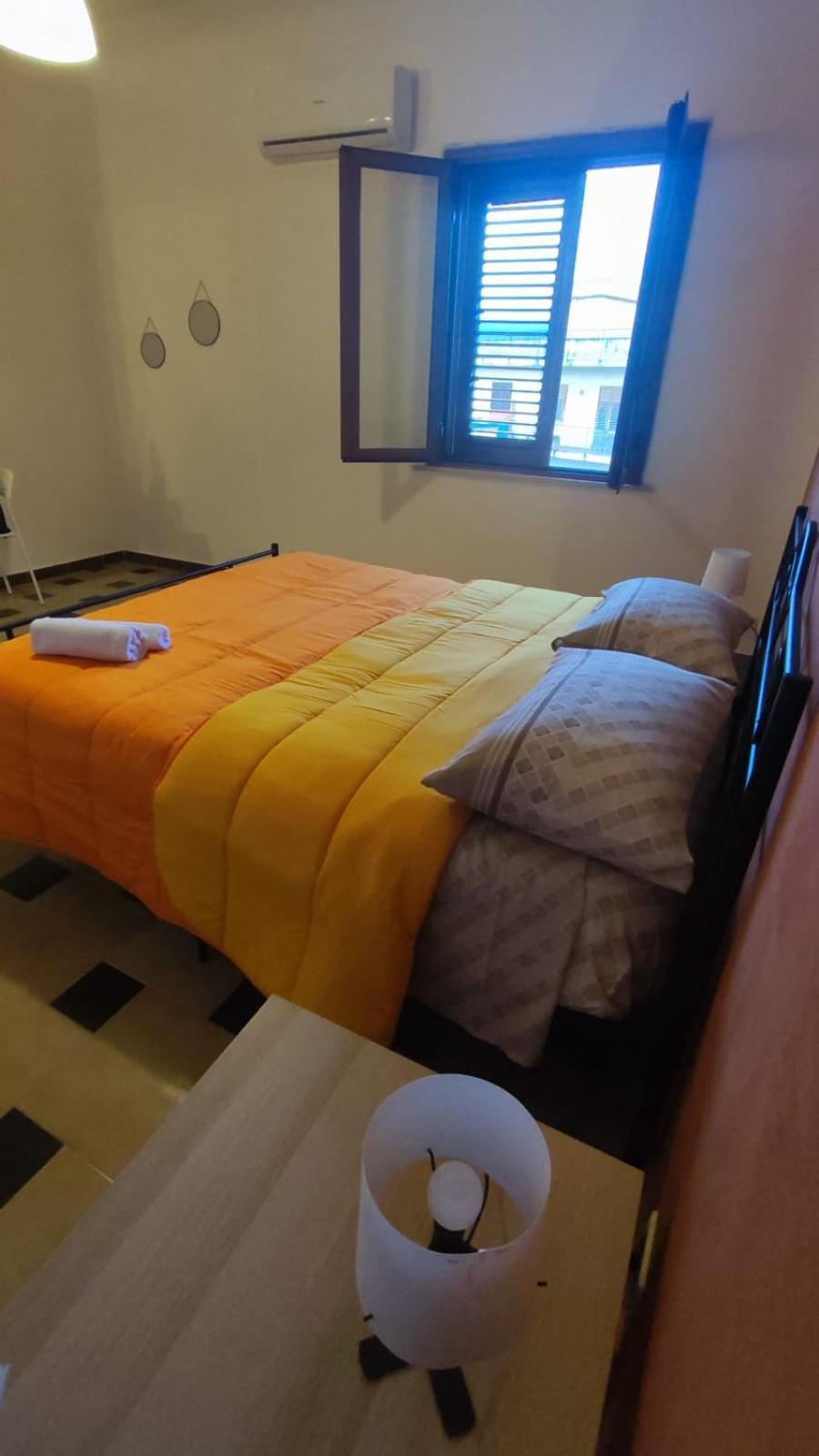 Bed and Breakfast Casa Di Mitri Carini Exterior foto